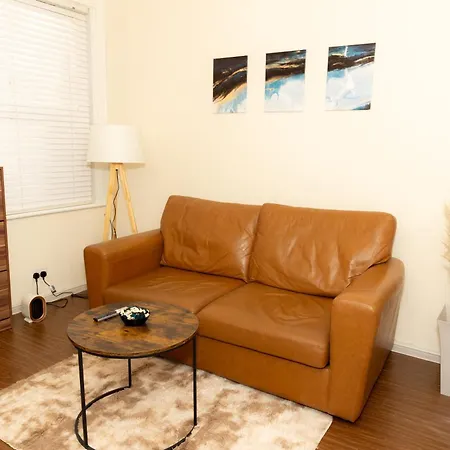 Apartment Cosy Turkey Oak Flat In Hackney *