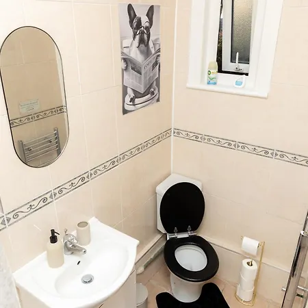 Apartment Cosy Turkey Oak Flat In Hackney