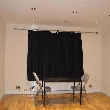 One Bedroom Flat *
