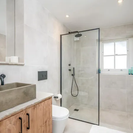 公寓 Lovely 2 Bed 1 Bath In Wc1 *
