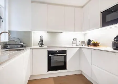 Apartment Duke Gem London