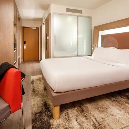 Novotel Bridge Hotel