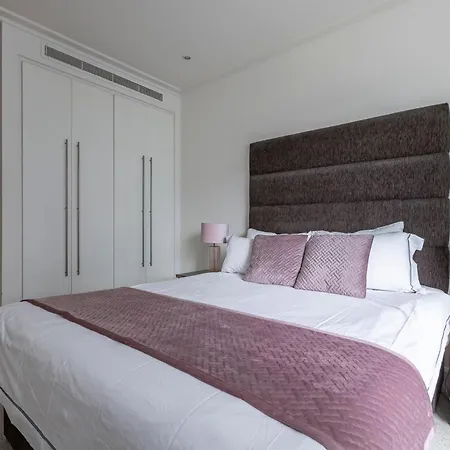 Waterfront Apartment London