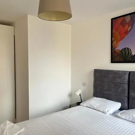 Access Brick Lane Apartment *