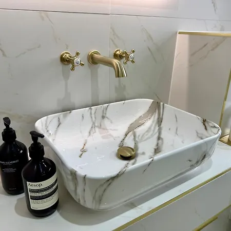 Apartmán Central, Modern, Westfield, Close To Tube Station Londýn
