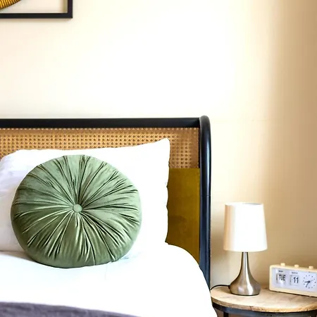Kings Cross Pad Apartment London