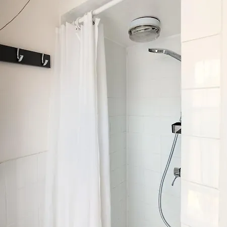 Kings Cross Pad Apartment