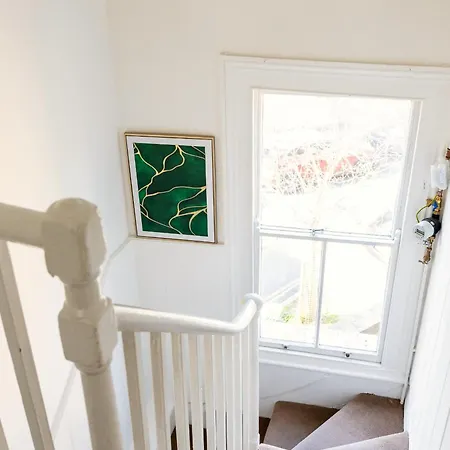 Kings Cross Pad Apartment London
