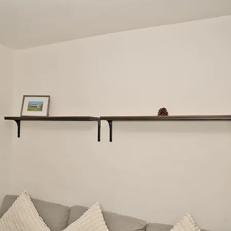 Stunning 4 Bedroom In Swiss Sleeps 10 * London