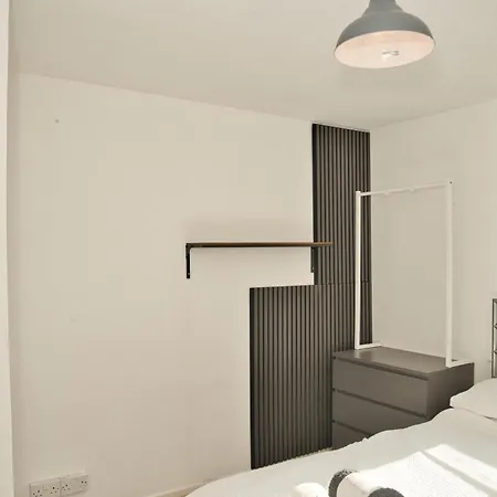 Apartment Stunning 4 Bedroom In Swiss Sleeps 10 *