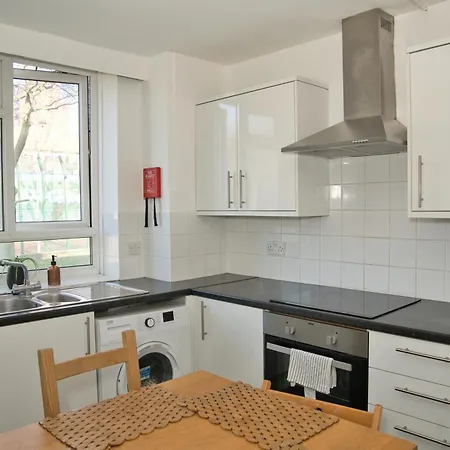 Apartment Stunning 4 Bedroom In Swiss Sleeps 10 *