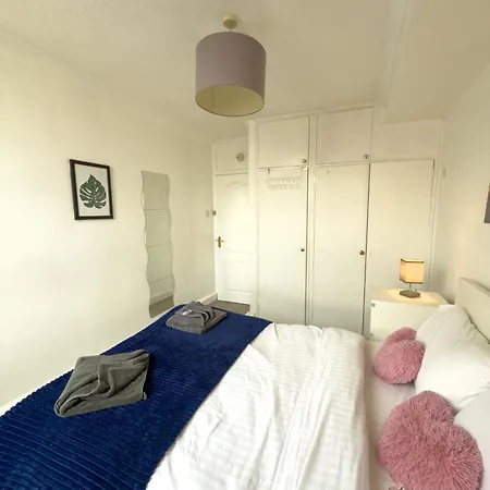 Apartment Cozy - Minutes Walk To Oxford Street *