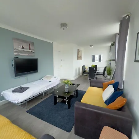 Cozy - Minutes Walk To Oxford Street Apartment *
