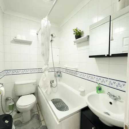 Cozy - Minutes Walk To Oxford Street London