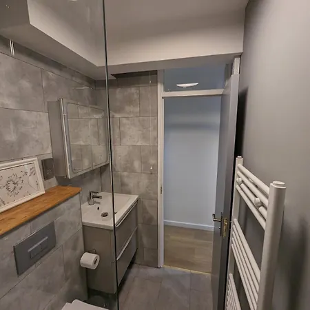 Panoramic View Two-bedroom Flat *