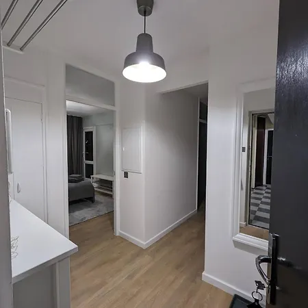 Panoramic View Two-bedroom Flat * London