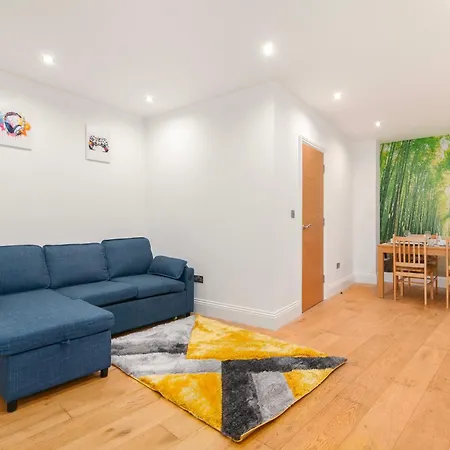 Brick Lane E2 3 Bedroom 2 Living 2 Bathroom Balcony