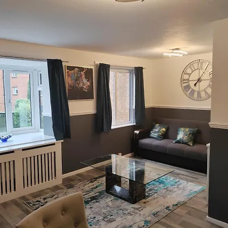 Domasi Flat In New Cross Apartment