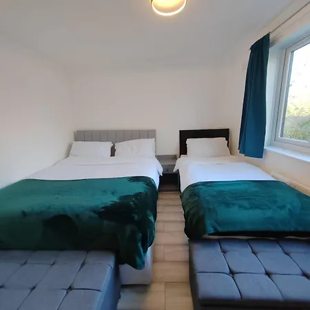 Domasi Flat In New Cross