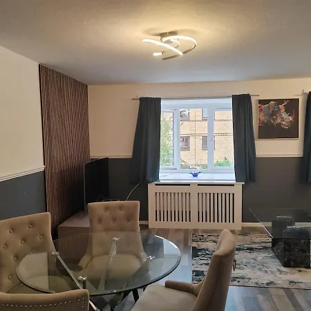 Domasi Flat In New Cross