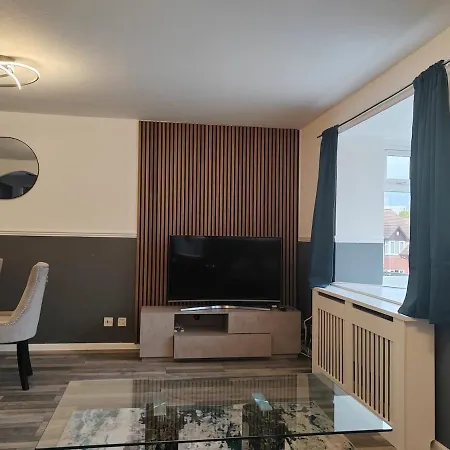Domasi Flat In New Cross Apartment