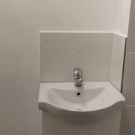 'n' Save Δωμάτια σε οικογενειακή κατοικία Λονδίνο
