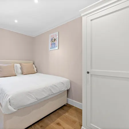 Grove Heights Notting Hill * London