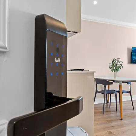 Grove Heights Notting Hill Apartment London