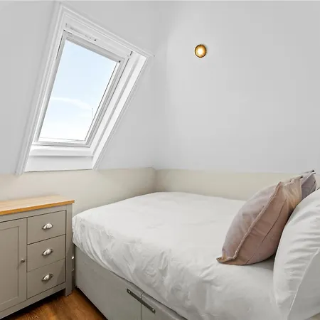 Grove Heights Notting Hill *
