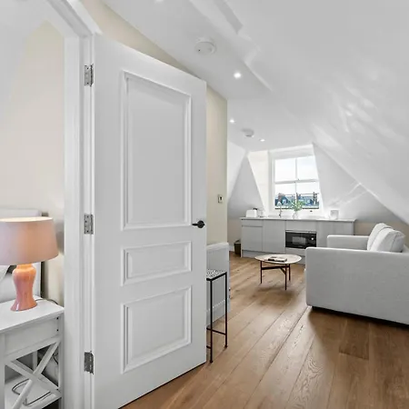 Grove Heights Notting Hill *