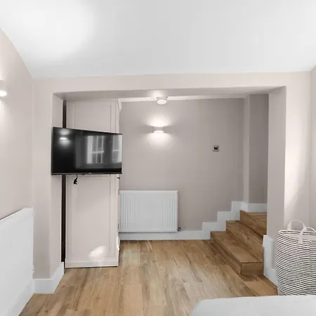 Grove Heights Notting Hill * London