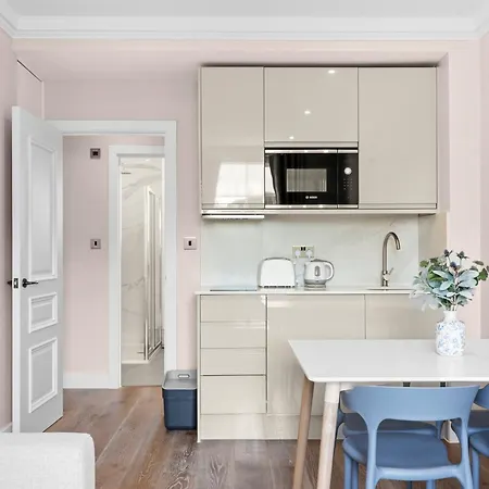 Grove Heights Notting Hill London
