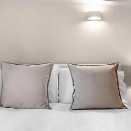Grove Heights Notting Hill Apartment *