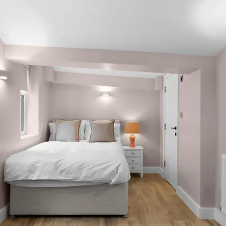 Grove Heights Notting Hill * London