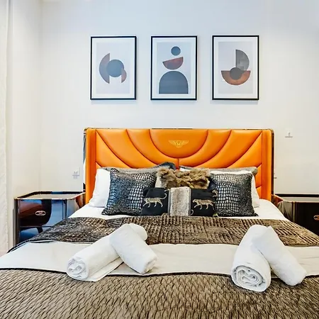 3-bed Duplex W Garden 3min To Holland Park Apartman