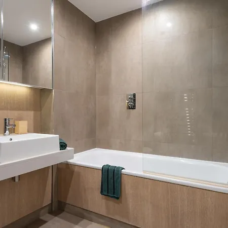 Apartamento Montana - Modern Comfort & Prime Location *