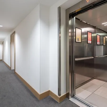 Apartamento Montana - Modern Comfort & Prime Location