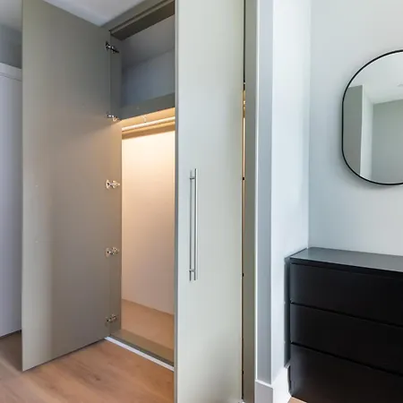 Montana - Modern Comfort & Prime Location *