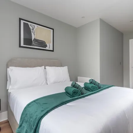 Montana - Modern Comfort & Prime Location Apartamento