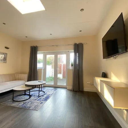 Grand 2 Bed In London Appartement Croydon