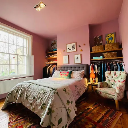 Apartment Stunning 2 Bedroom Flat For Families *