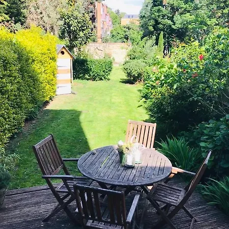 Stunning 2 Bedroom Flat For Families