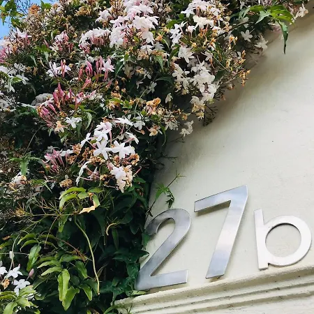 Stunning 2 Bedroom Flat For Families *