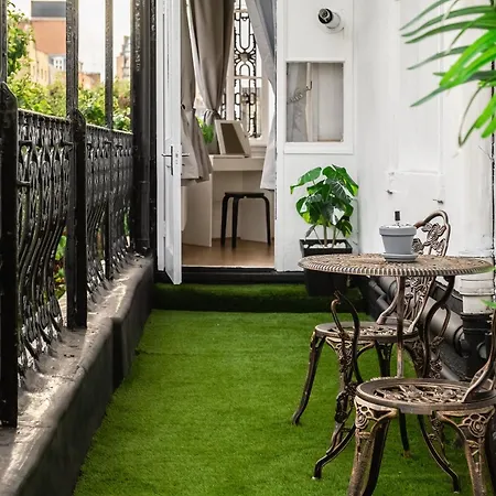 2 Bedroom In Harley Street Holiday home *