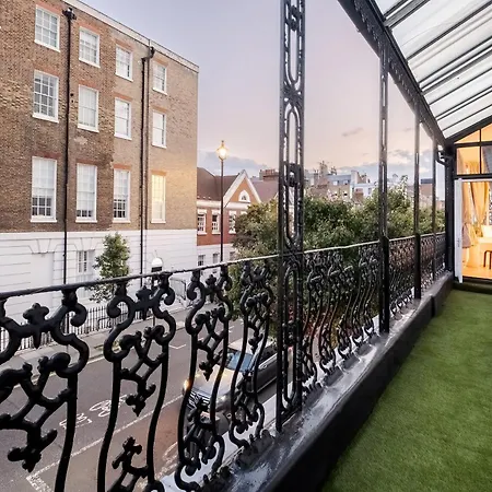 2 Bedroom In Harley Street Holiday home London