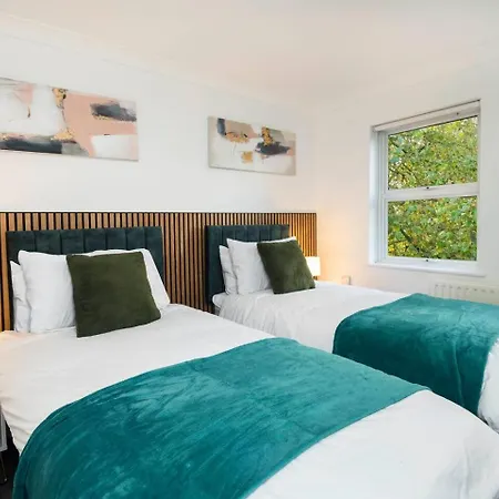 Pass The Keys Millfield Parkvilla 2bed Sleeps 6 W Garden * לונדון