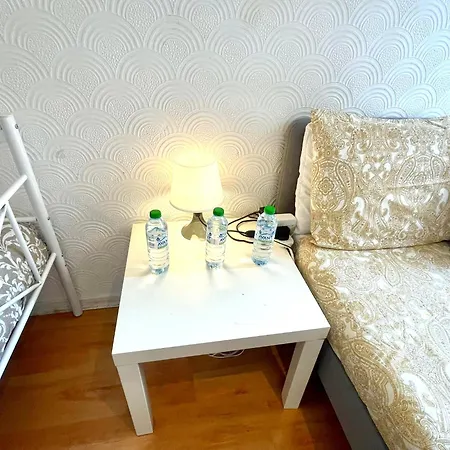 Homestay Harolds London