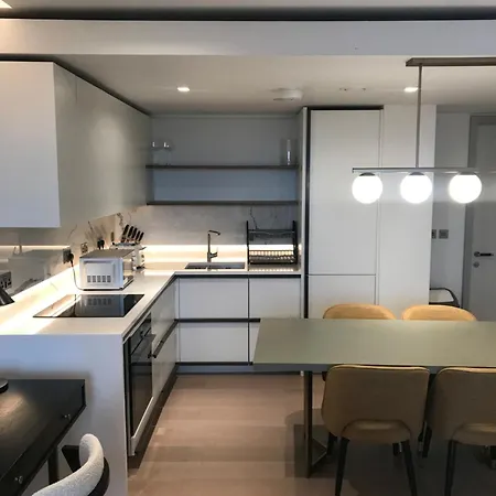 Edgware Road W2 1 Bd Apartment *