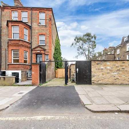 Holiday home Cosy Two Bedroom Luxury Living - Hideaway Paddington & Westminster *