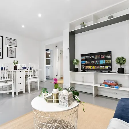 Cosy Two Bedroom Luxury Living - Hideaway Paddington & Westminster * London